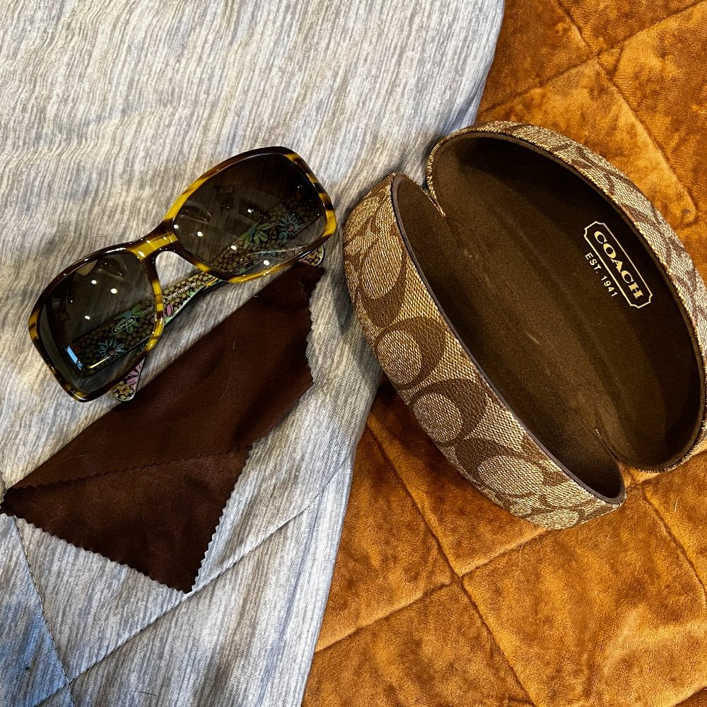 Coach Peony Sunglasses S471 - Picture 2 of 7